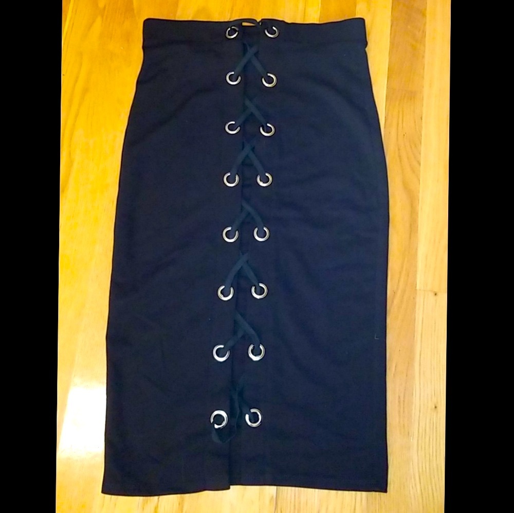 Fashion Nova Laced Up MIDI Skirt
